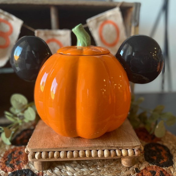 🎃 Disney Mickey Mouse Pumpkin Jar - Picture 2 of 5